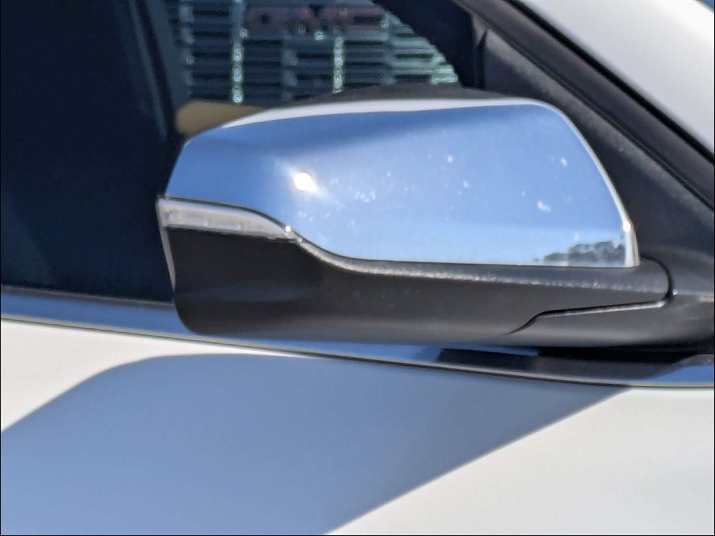 Used 2019 Chevrolet Equinox Premier AWD/4WD image 11