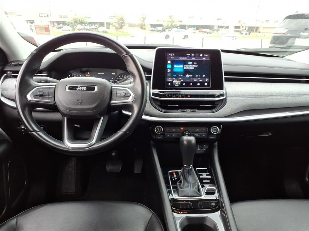 Certified 2022 Jeep Compass Latitude w/ Convenience Group image 12