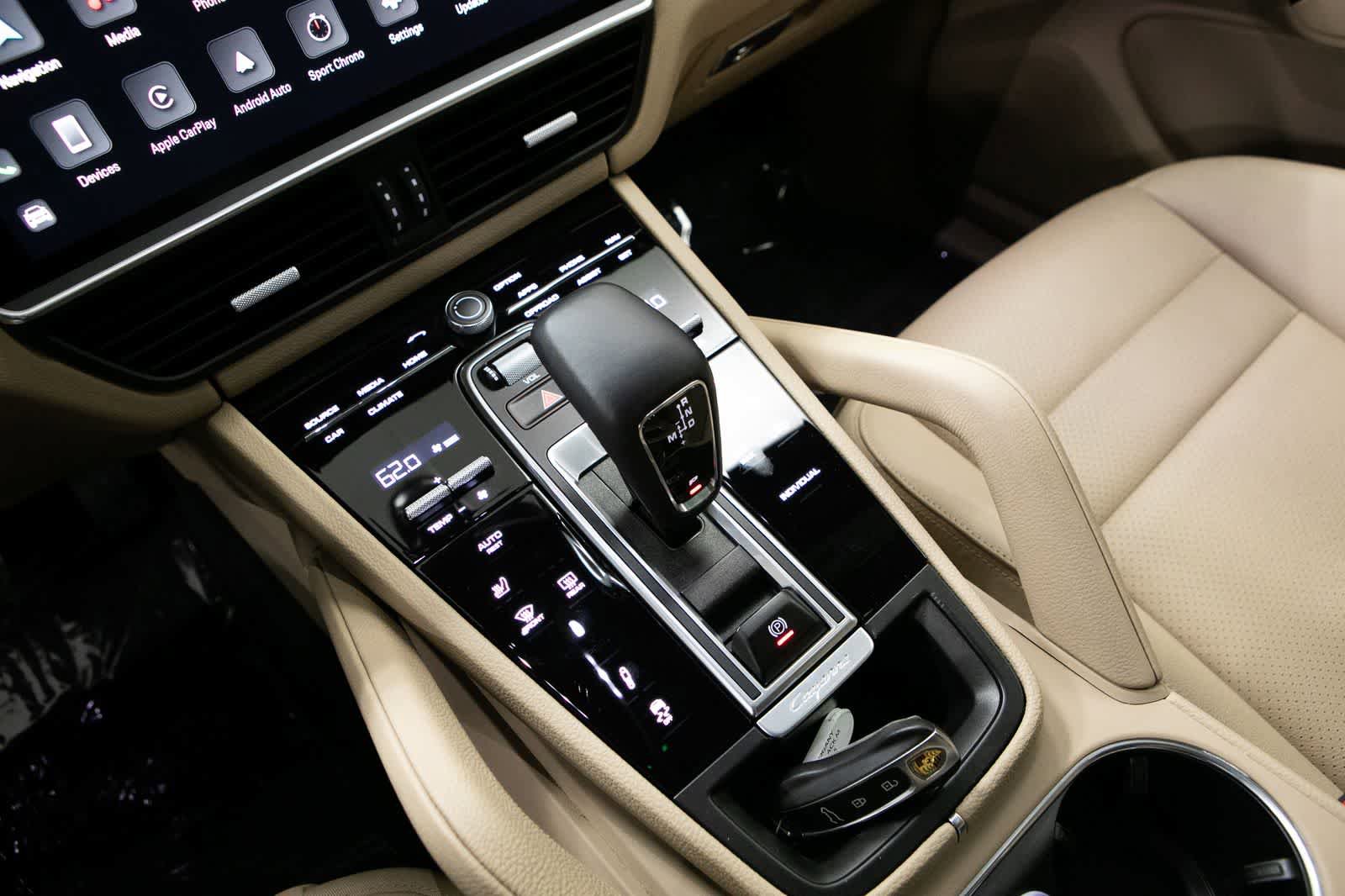 Certified 2023 Porsche Cayenne AWD/4WD image 27