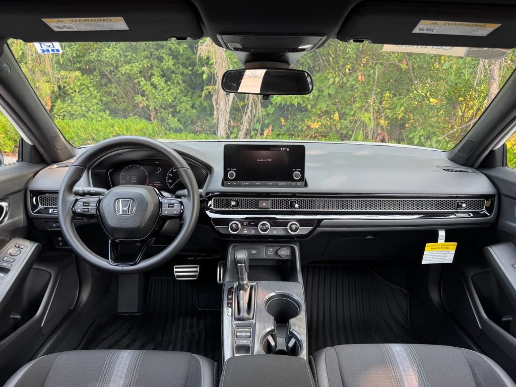Used 2023 Honda Civic Sport image 4