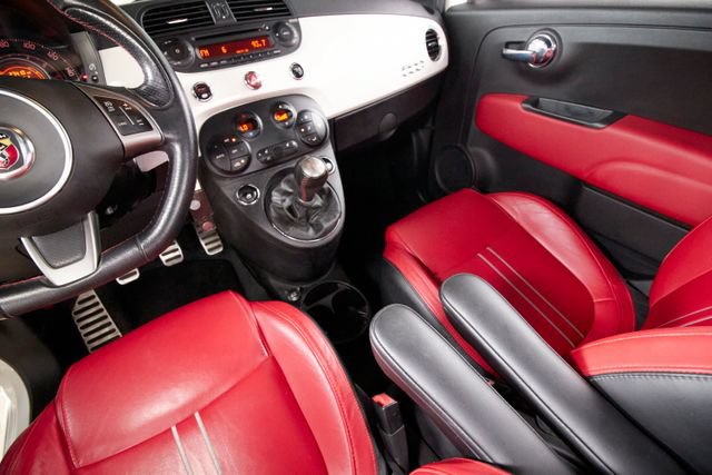Used 2014 FIAT 500 Abarth w/ Comfort/Convenience Group FWD image 9