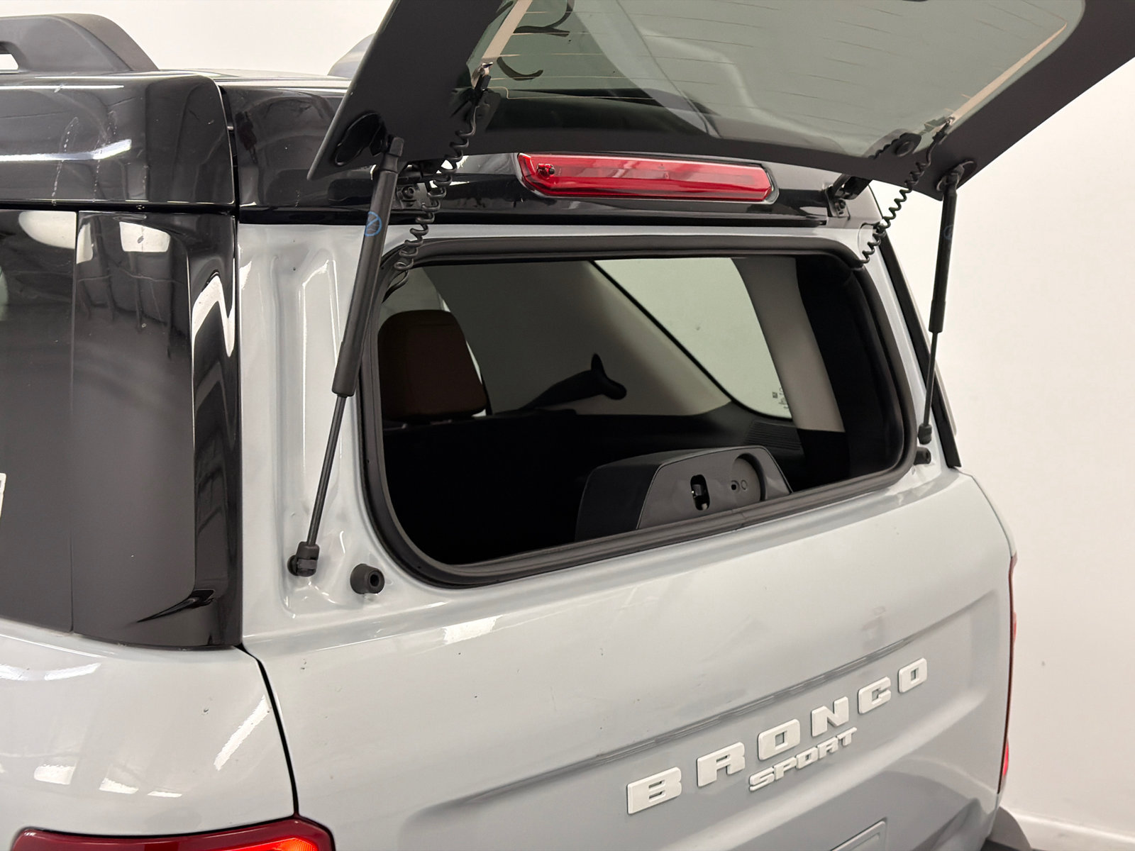New 2026 Ford Bronco Sport Outer Banks w/ Outer Banks Tech Package+ AWD/4WD image 8