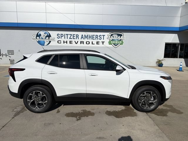 New 2026 Chevrolet Trax LT w/ LT Convenience Package FWD image 10