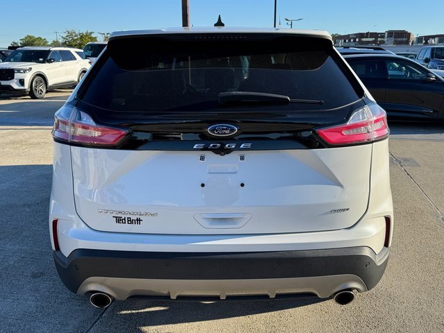Used 2021 Ford Edge Titanium image 10