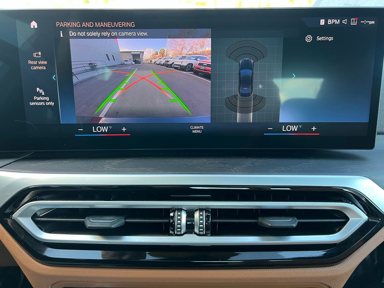 Used 2023 BMW 330e w/ Driving Assistance Package image 43