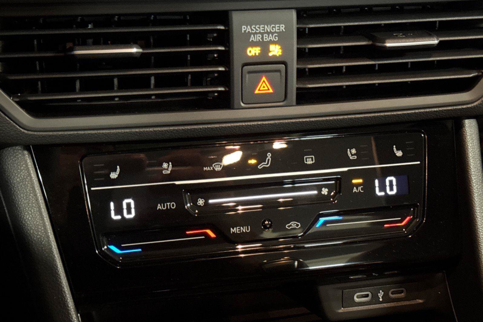 New 2026 Volkswagen Jetta SEL FWD image 18
