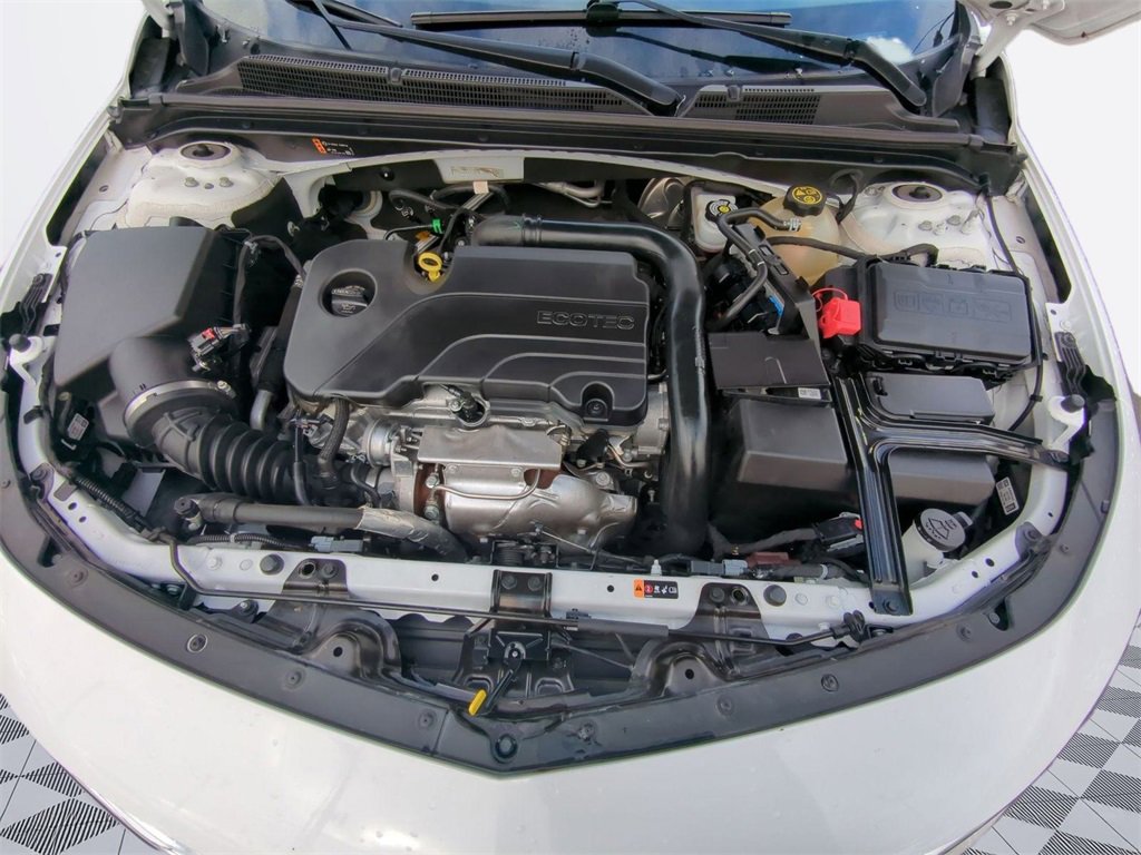 Used 2022 Chevrolet Malibu LT image 30