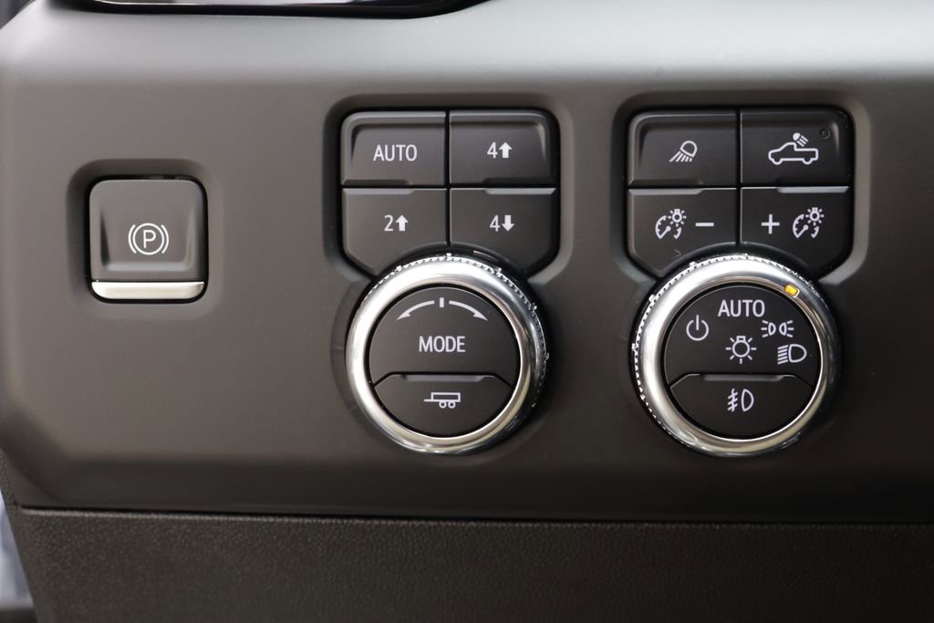 Used 2023 GMC Sierra 1500 AT4 w/ Technology Package image 13