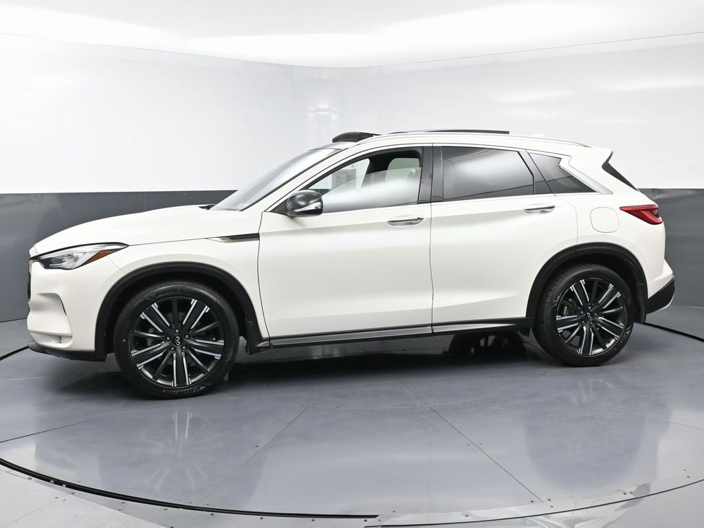 Used 2021 INFINITI QX50 Luxe w/ Appearance Package image 6