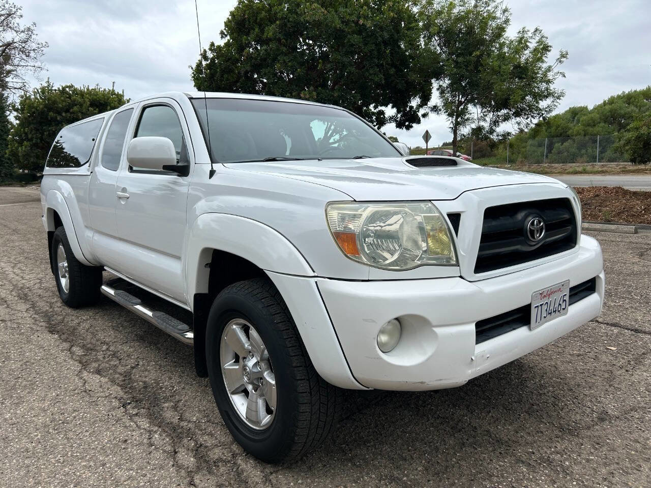 Used 2005 Toyota Tacoma PreRunner image 9