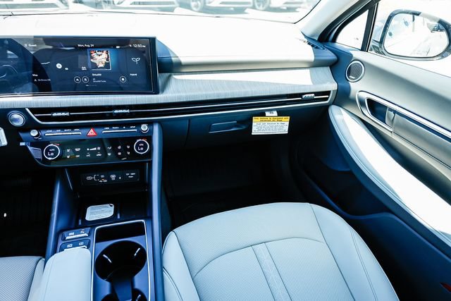 New 2026 Hyundai Sonata Limited FWD image 18