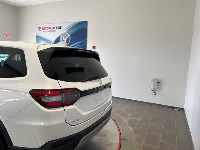 Used 2024 Honda Pilot EX-L image 5
