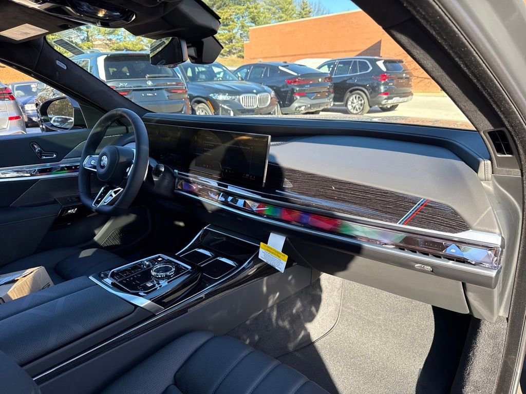 New 2026 BMW 760i xDrive w/ Executive Package AWD/4WD image 29