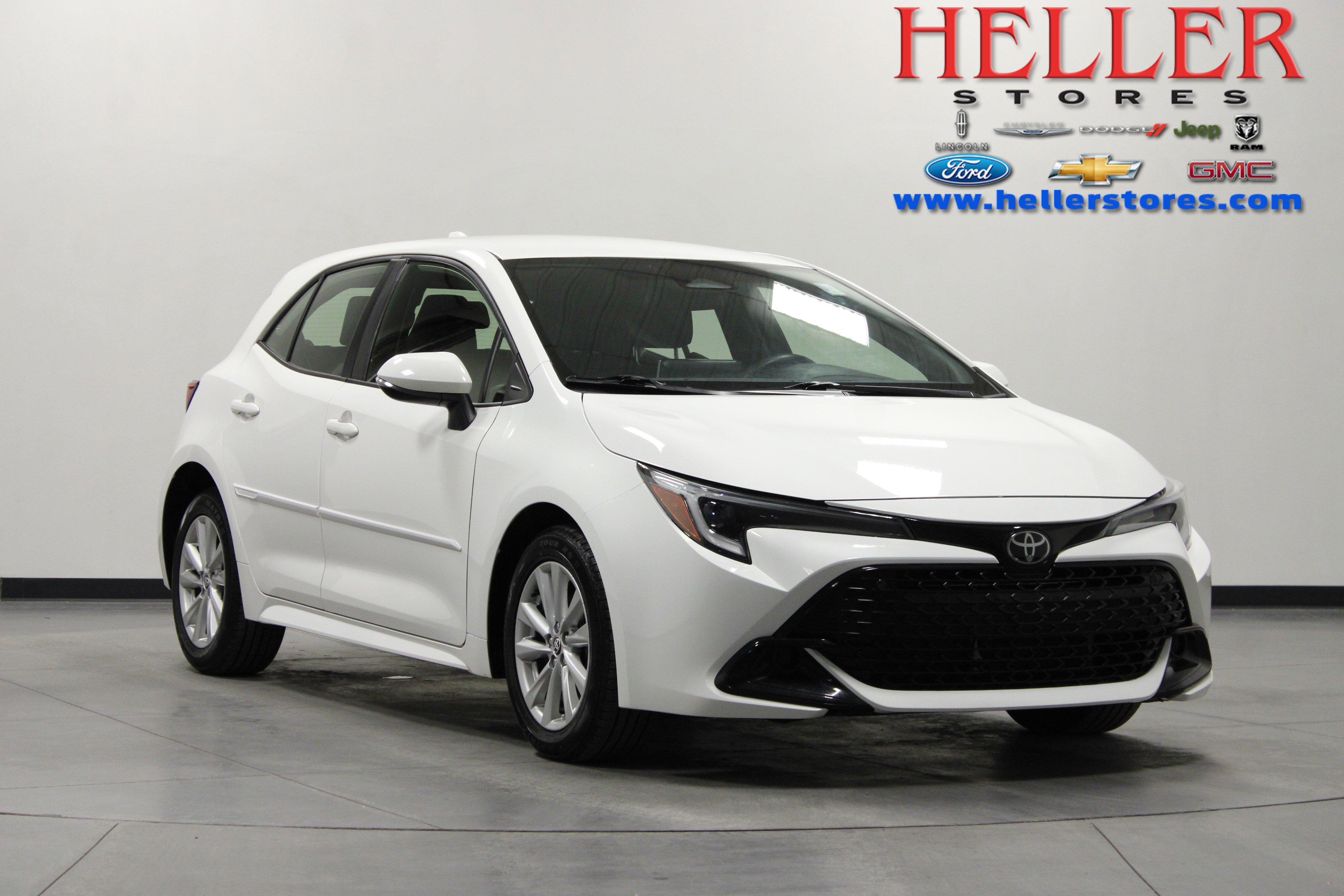 Used 2023 Toyota Corolla SE image 1