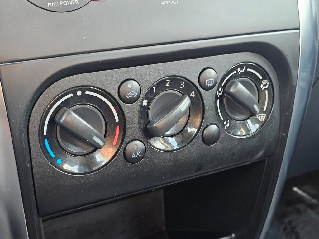 Used 2009 Suzuki SX4 AWD Hatchback image 9