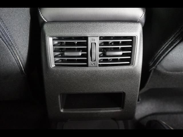 Used 2024 Mitsubishi Outlander ES AWD/4WD image 12