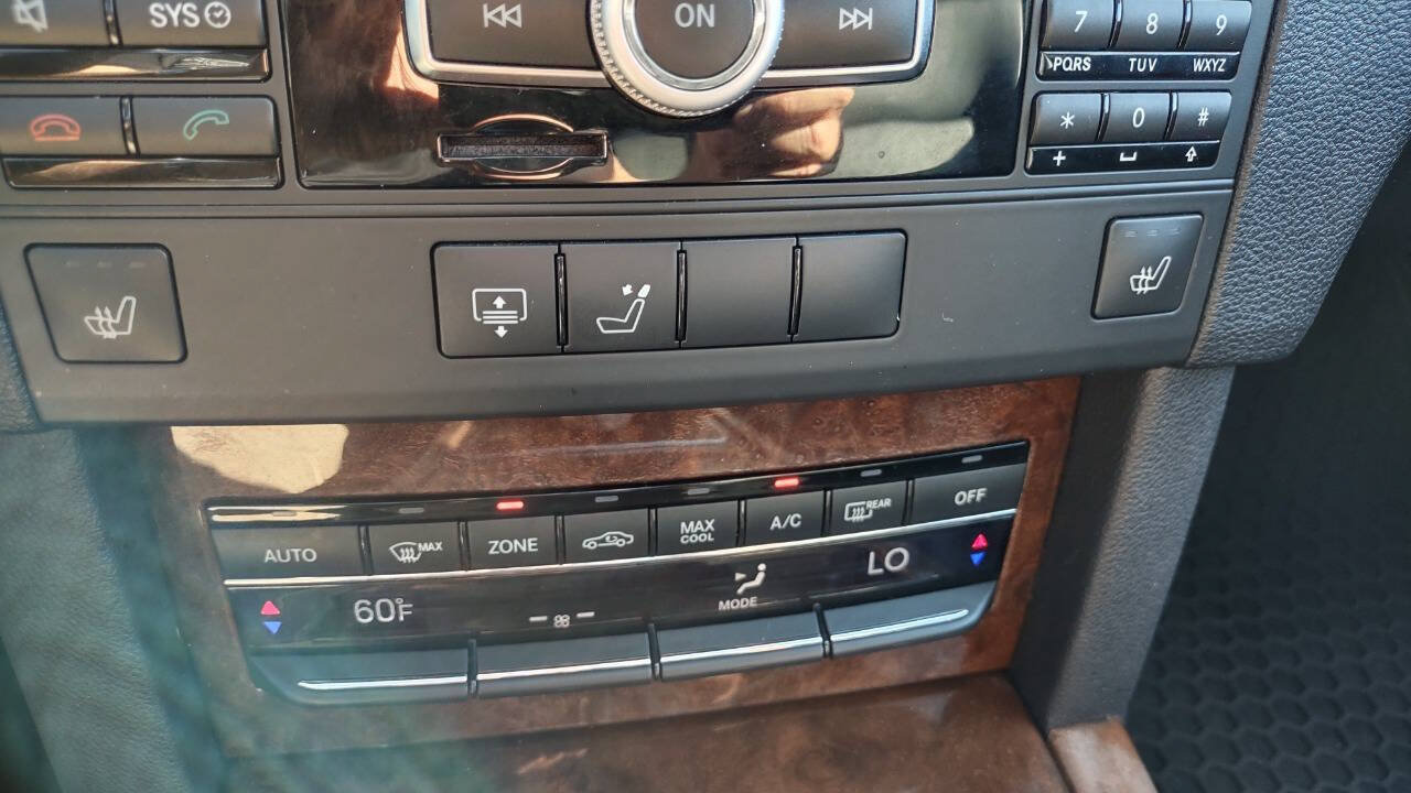 Used 2012 Mercedes-Benz E 350 4MATIC Sedan image 21