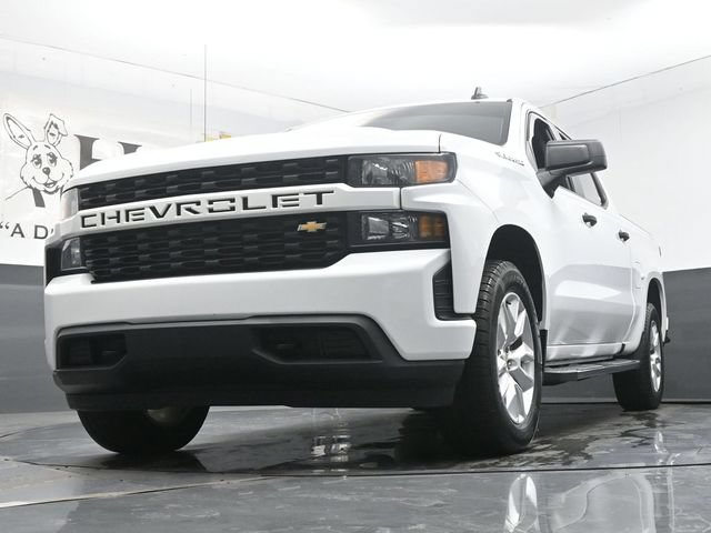 Used 2020 Chevrolet Silverado 1500 Custom w/ Custom Value Package AWD/4WD image 4