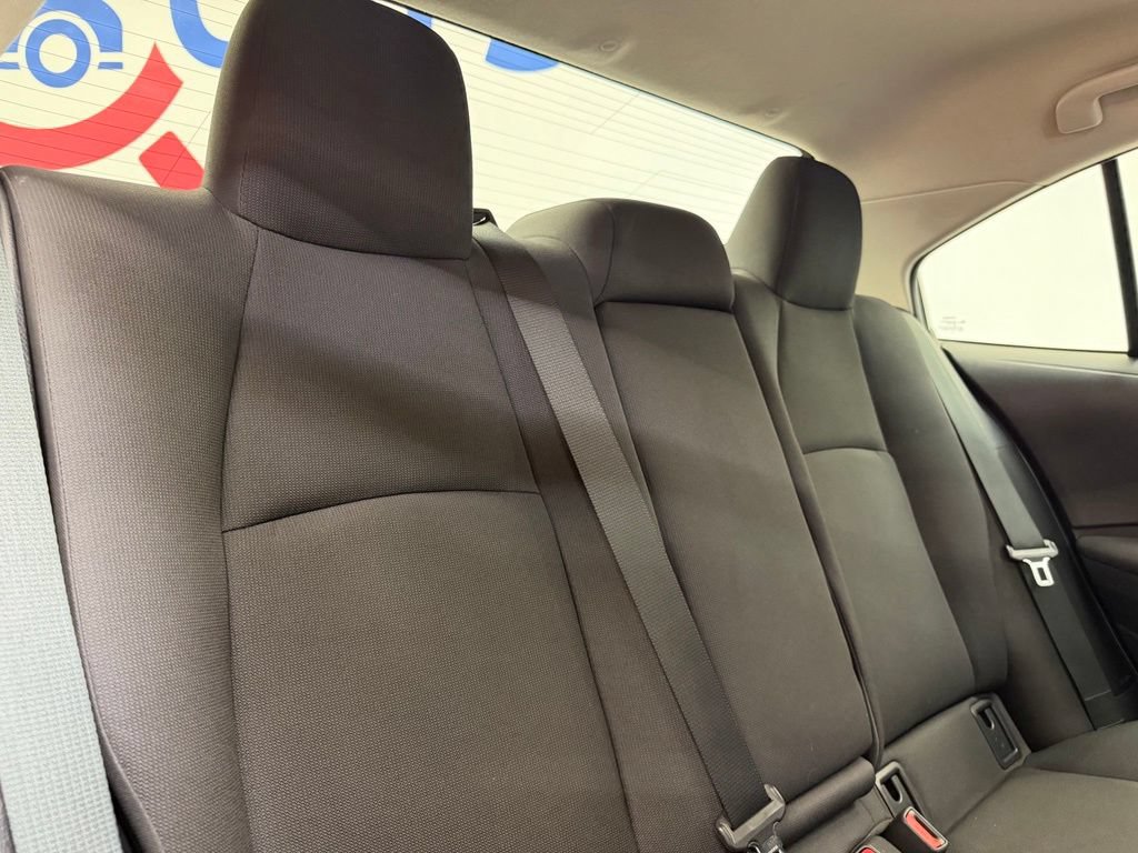 Used 2025 Toyota Corolla LE FWD image 14