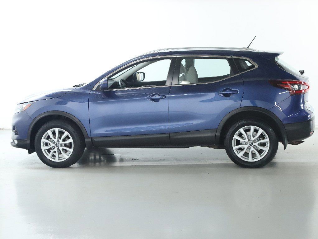 Certified 2022 Nissan Rogue Sport SV image 39