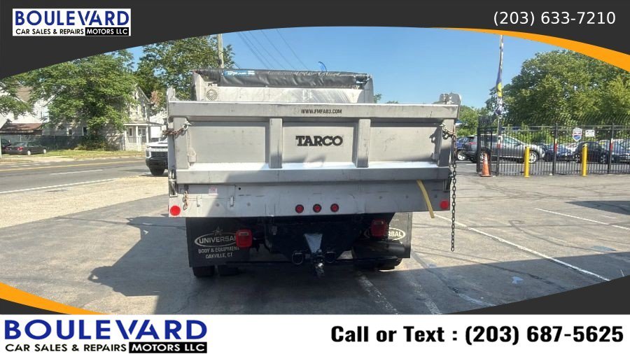 Used 2012 Ford F550 4x4 Regular Cab Super Duty w/ Payload Upgrade Pkg image 6