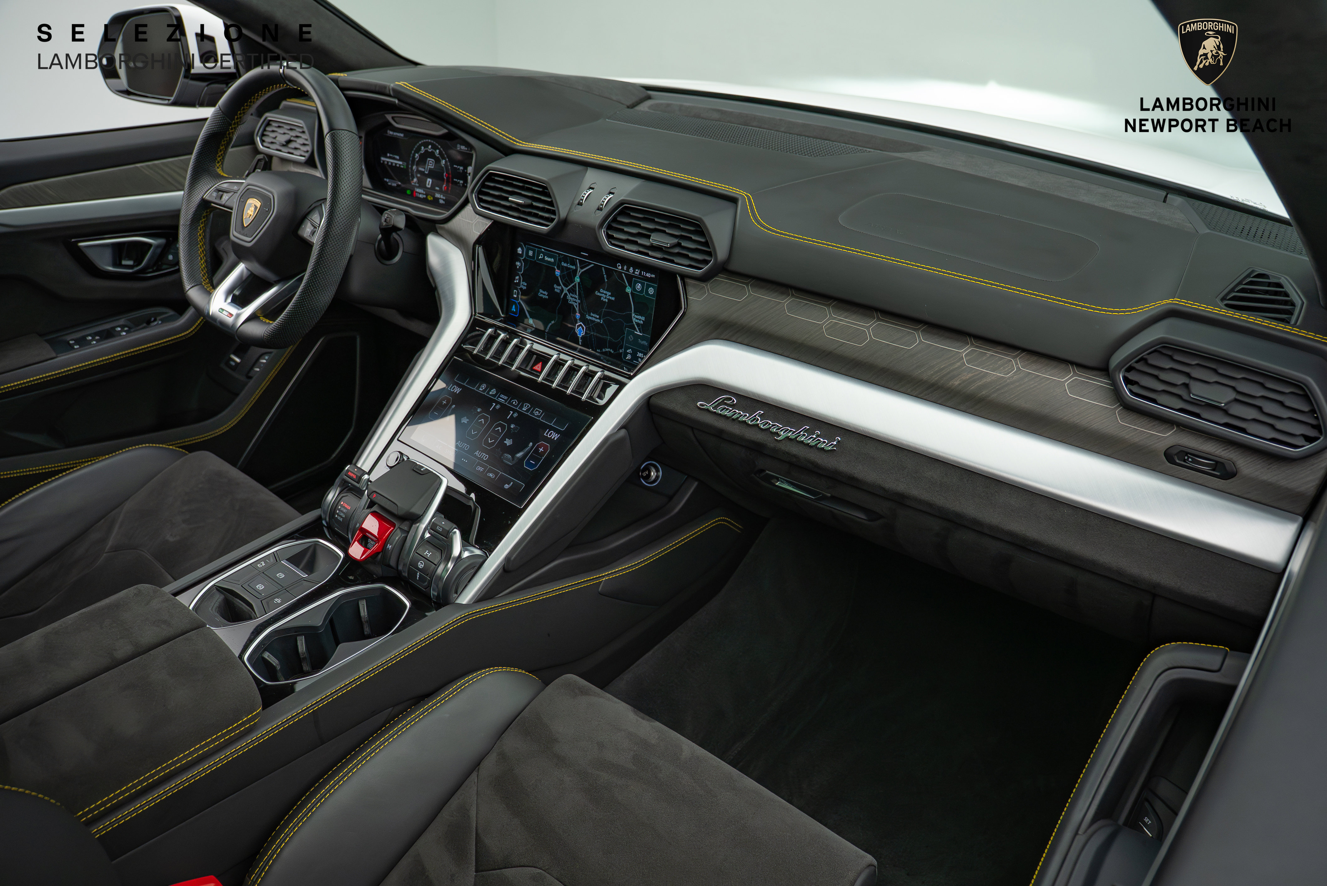 Used 2022 Lamborghini Urus image 20