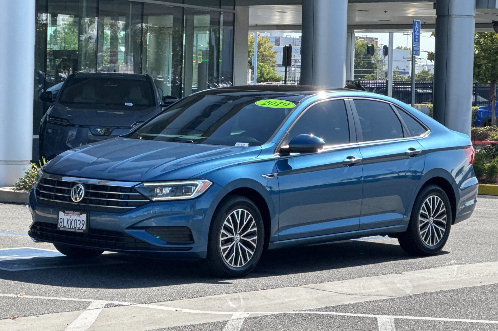 Used 2019 Volkswagen Jetta SEL w/ Cold Weather Package FWD image 8