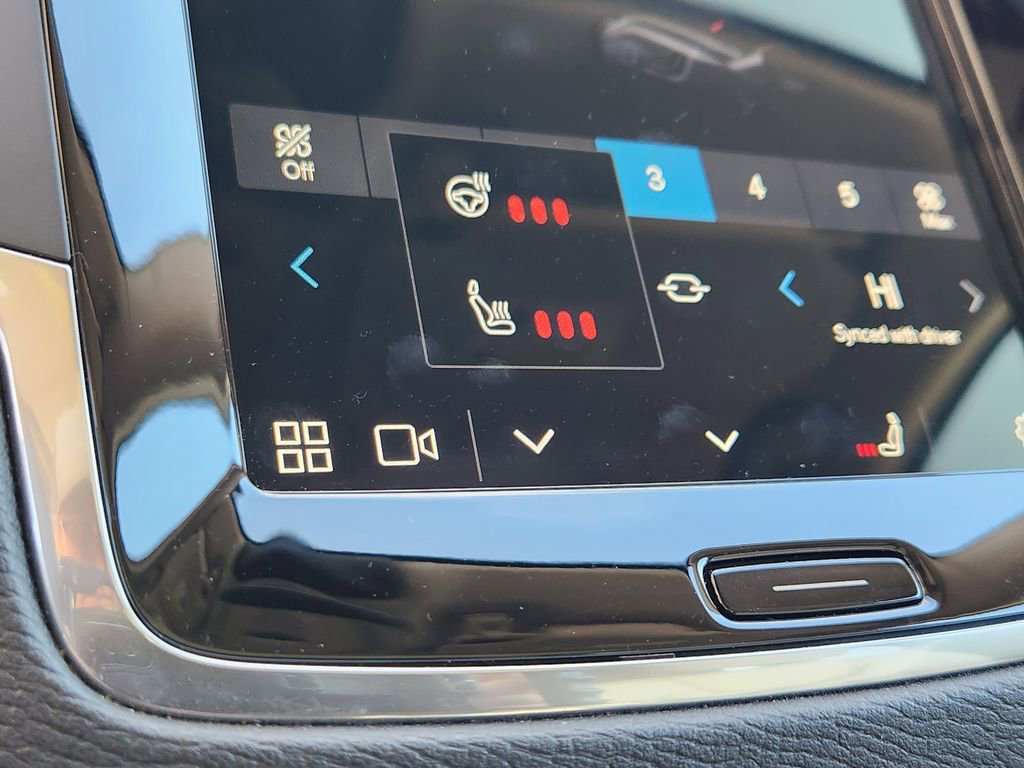 New 2025 Volvo XC90 B6 Core w/ Protection Package Premier image 15