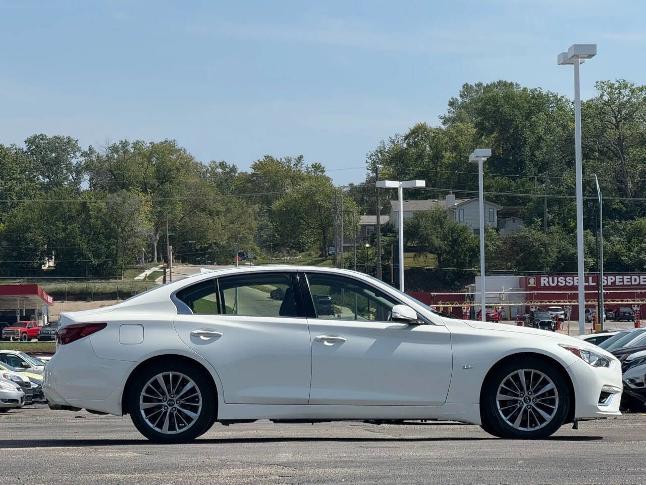Used 2018 INFINITI Q50 Luxe w/ Essential Package (3.0T Luxe) image 2