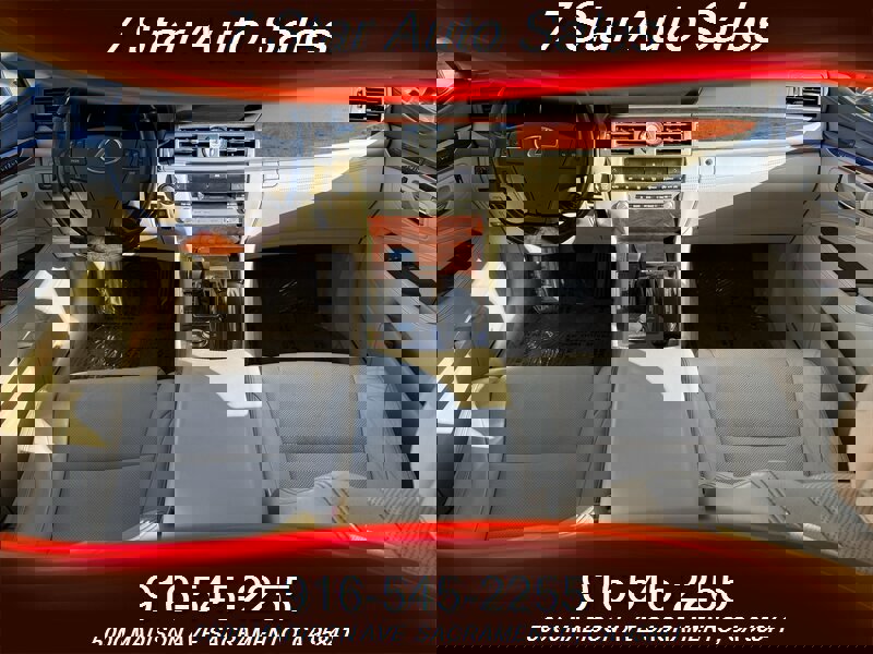 Used 2016 Lexus LS 460 w/ Comfort Package image 14