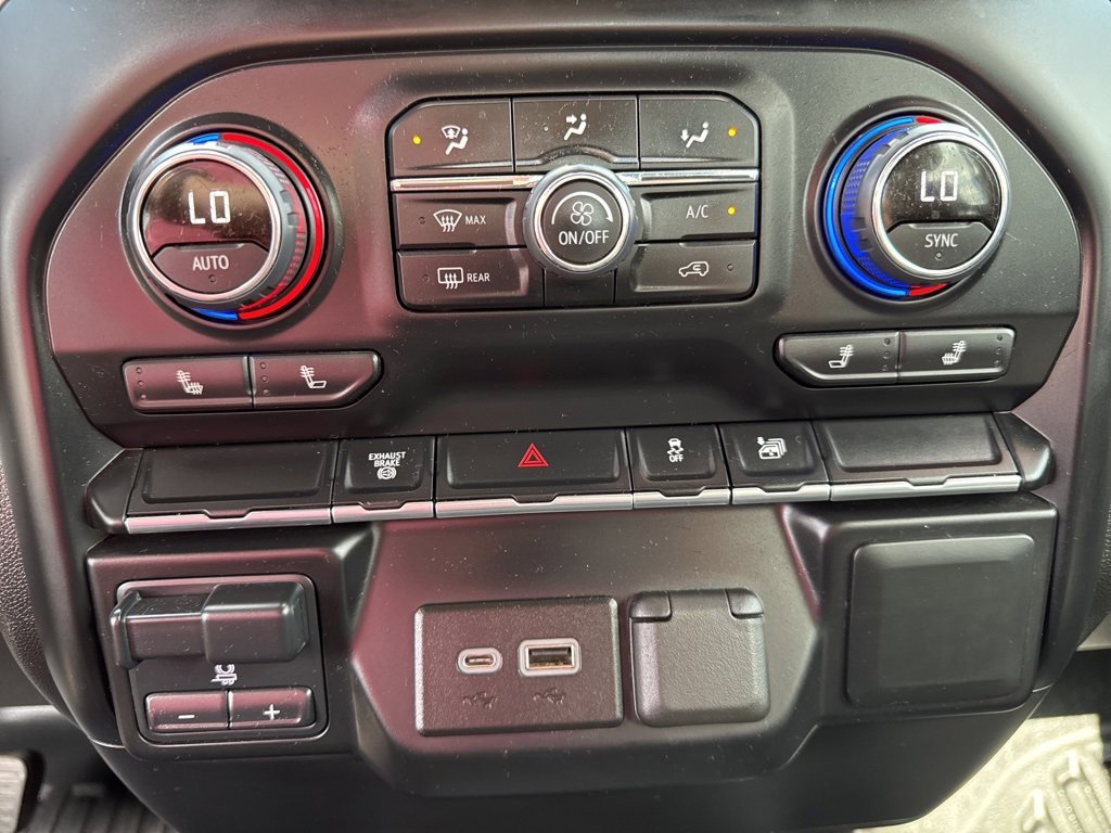 Used 2022 Chevrolet Silverado 3500 LT w/ Convenience Package image 34