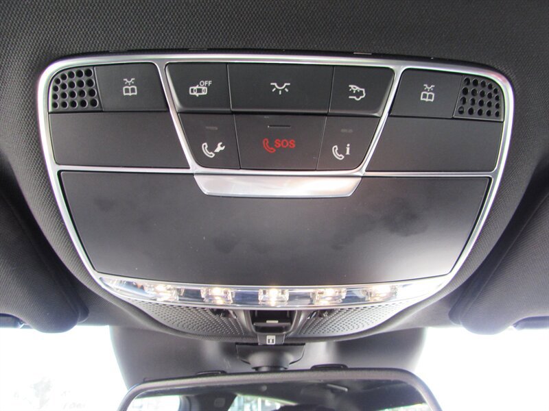 Used 2015 Mercedes-Benz S 550 Sedan image 21