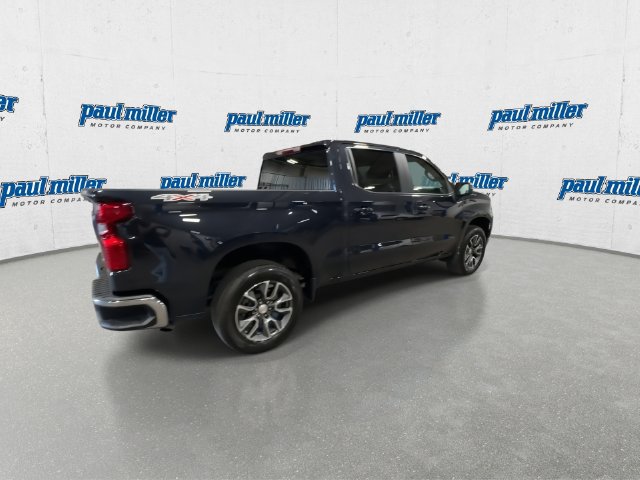 Used 2023 Chevrolet Silverado 1500 LT AWD/4WD image 12