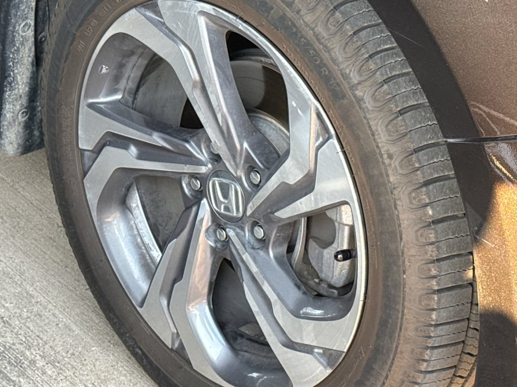 Used 2018 Honda Accord EX image 5