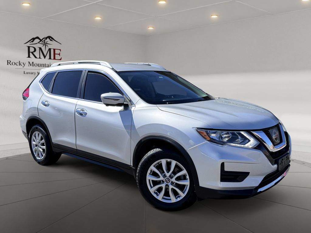 Used 2017 Nissan Rogue SV w/ SV Premium Package AWD/4WD image 1