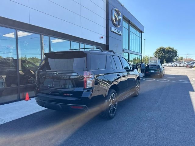 Used 2021 Chevrolet Tahoe RST w/ Luxury Package AWD/4WD image 3