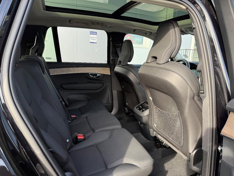 Certified 2025 Volvo XC90 B5 Plus image 11