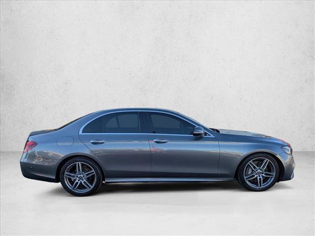 Used 2018 Mercedes-Benz E 300 image 4