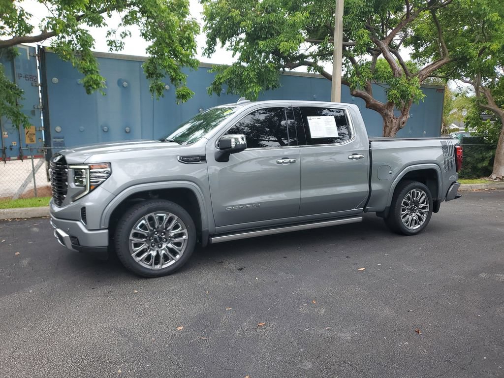 Certified 2025 GMC Sierra 1500 Denali Ultimate AWD/4WD image 2
