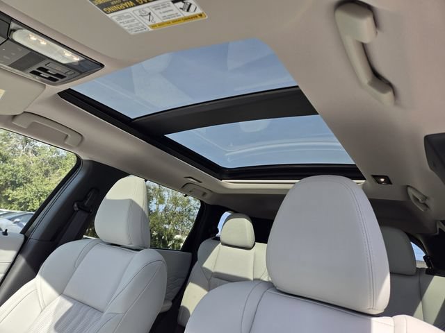 New 2026 Mitsubishi Outlander SEL FWD image 12