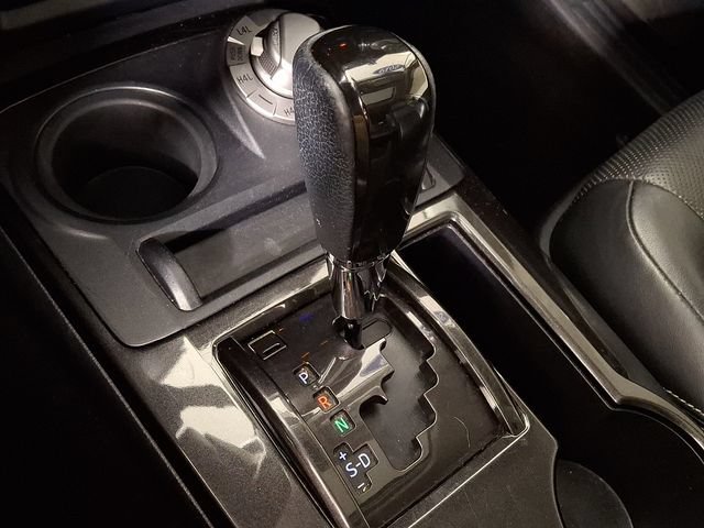 Used 2019 Toyota 4Runner Limited AWD/4WD image 17