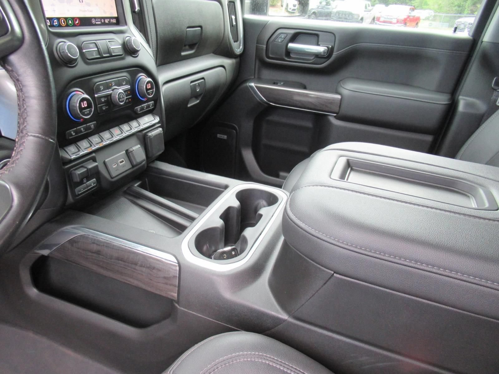 Used 2022 Chevrolet Silverado 2500 LTZ w/ LTZ Plus Package AWD/4WD image 18