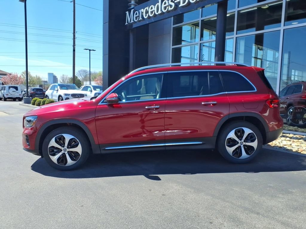 New 2026 Mercedes-Benz GLB 250 4MATIC image 3