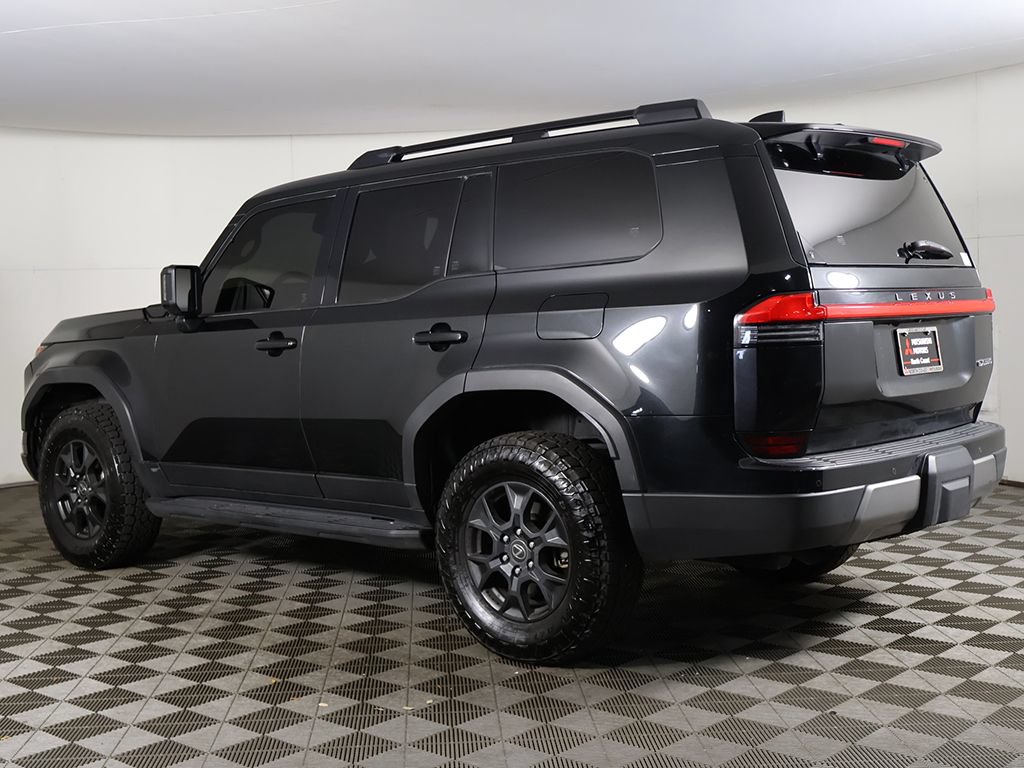 Used 2024 Lexus GX 550 AWD/4WD image 12