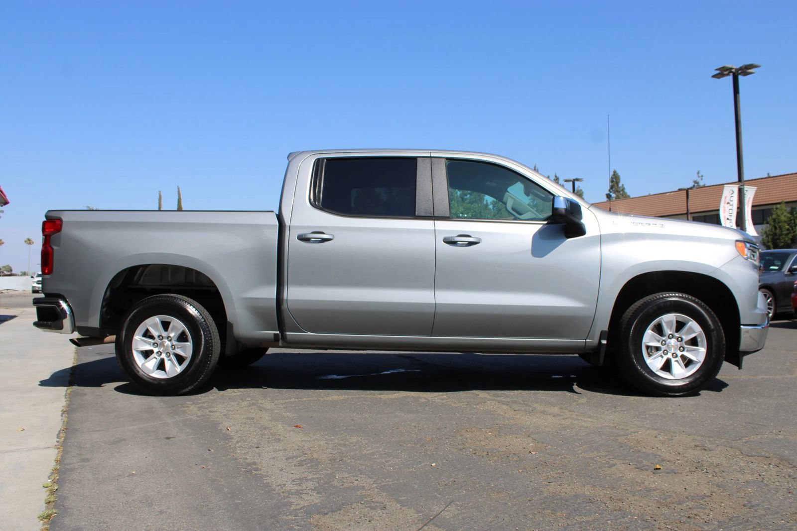 Used 2025 Chevrolet Silverado 1500 LT RWD image 42