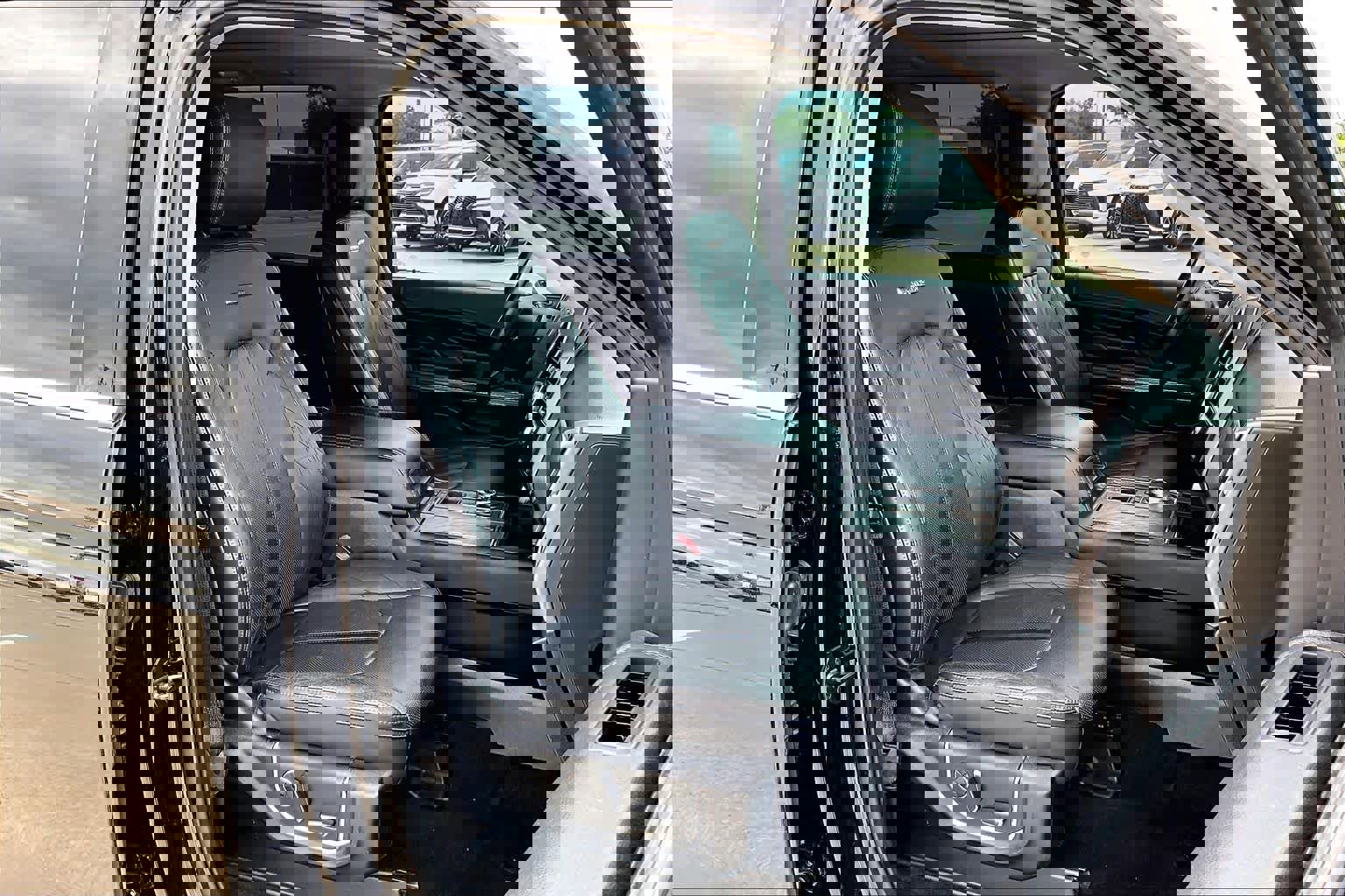 Used 2019 Ford Expedition Platinum image 8