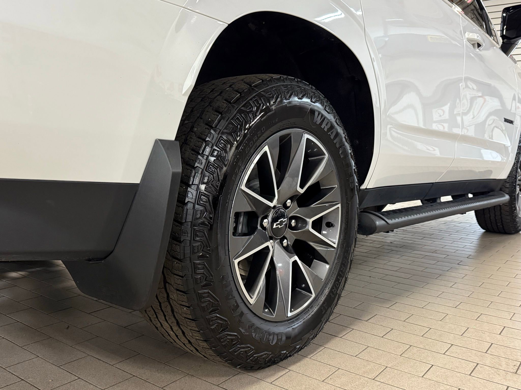 Used 2023 Chevrolet Tahoe Z71 image 13