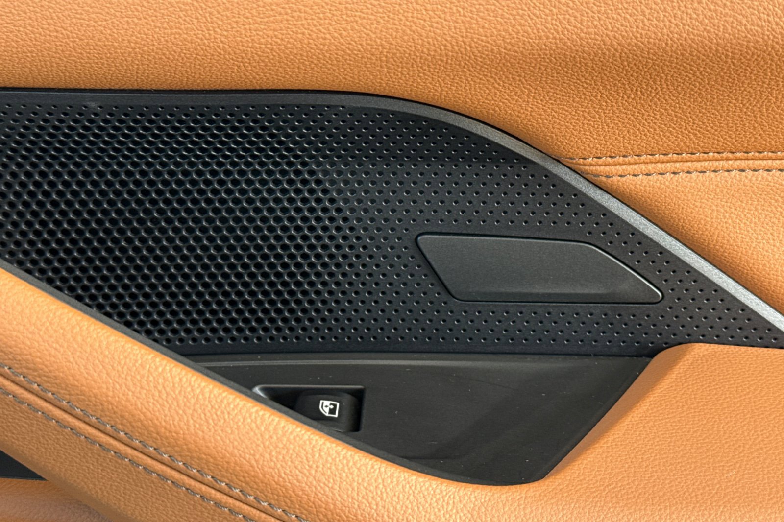 Used 2023 BMW 430i Coupe w/ Convenience Package image 21