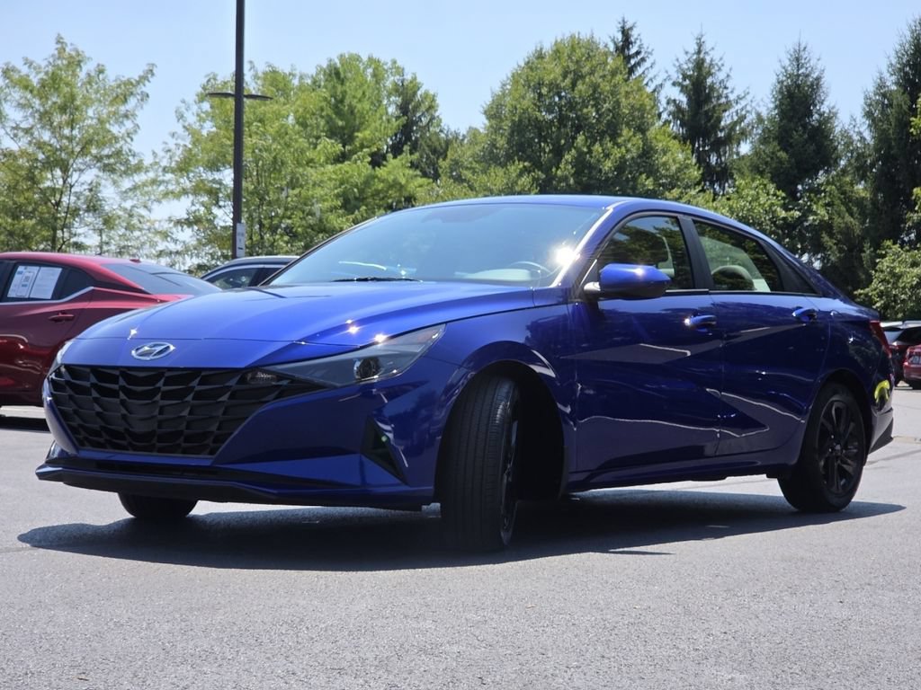 Used 2023 Hyundai Elantra SEL FWD image 17