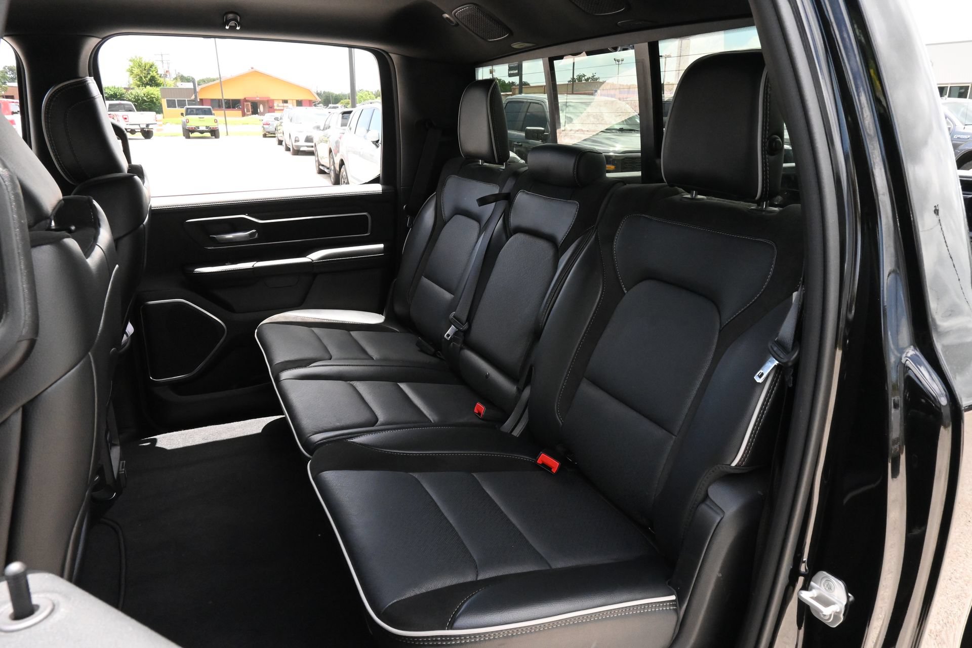 Used 2026 RAM 1500 Laramie AWD/4WD image 18